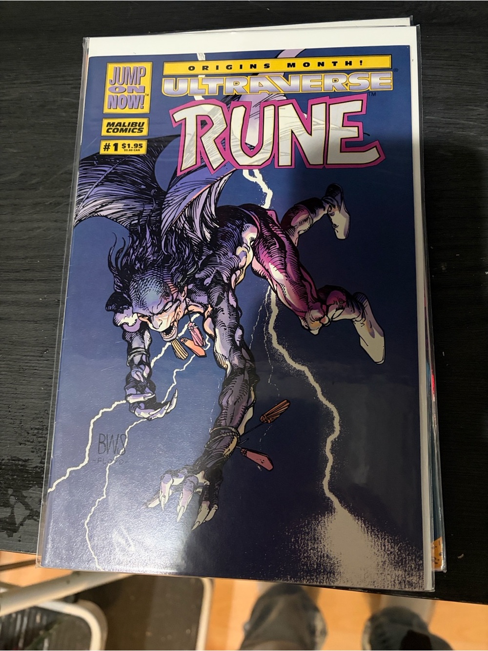 Comic Book Collector Set - Multi-Color Covers - Picture 7 of 9